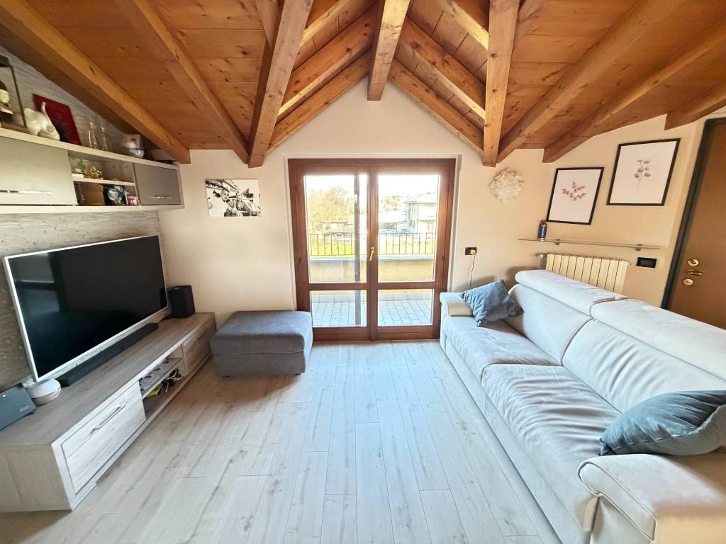 Appartamento a Mariano comense in Via Como - Foto 2