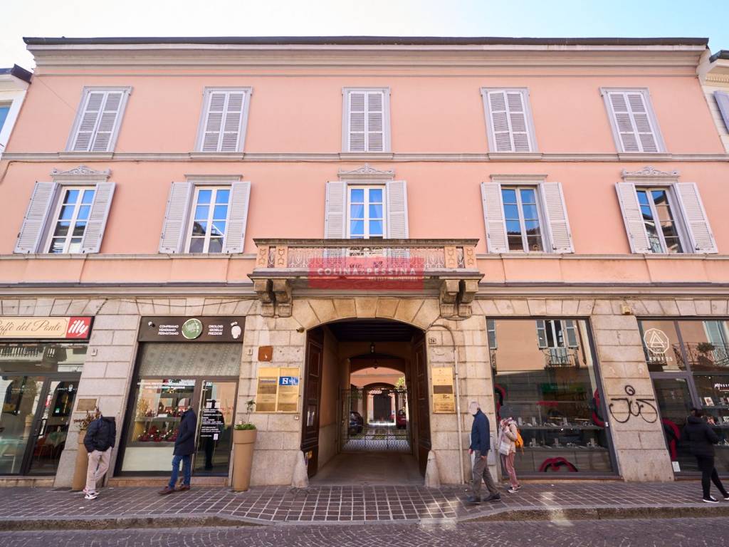 Appartamento a Monza in Via Vittorio Emanuele II, 26 - Foto 2