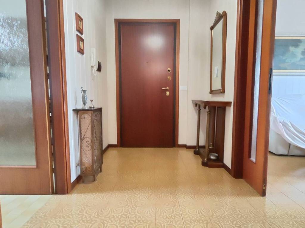 Appartamento a Gorizia in Via Fratelli Cossar - Foto 5