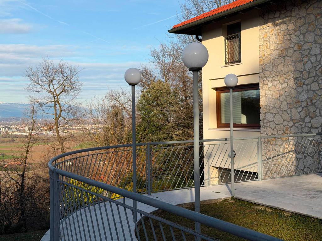 Villa a Costabissara in Strada delle Robinie - Foto 4