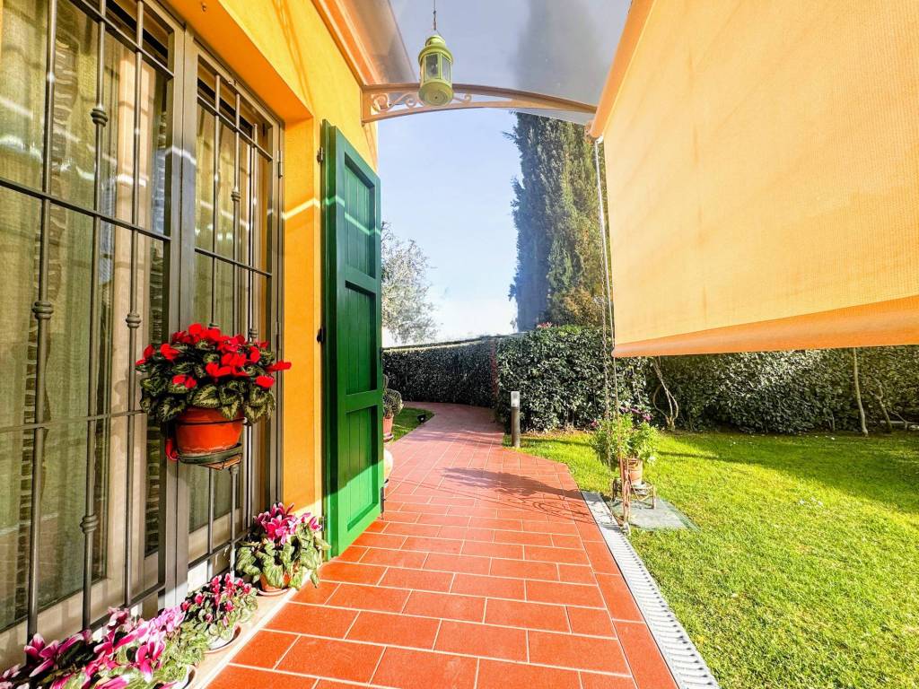 Villa a Rimini in Via Bidente - Foto 2