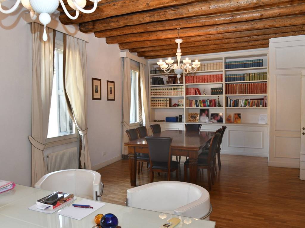 Appartamento a Conegliano in Via Camillo Benso di Cavour - Foto 3