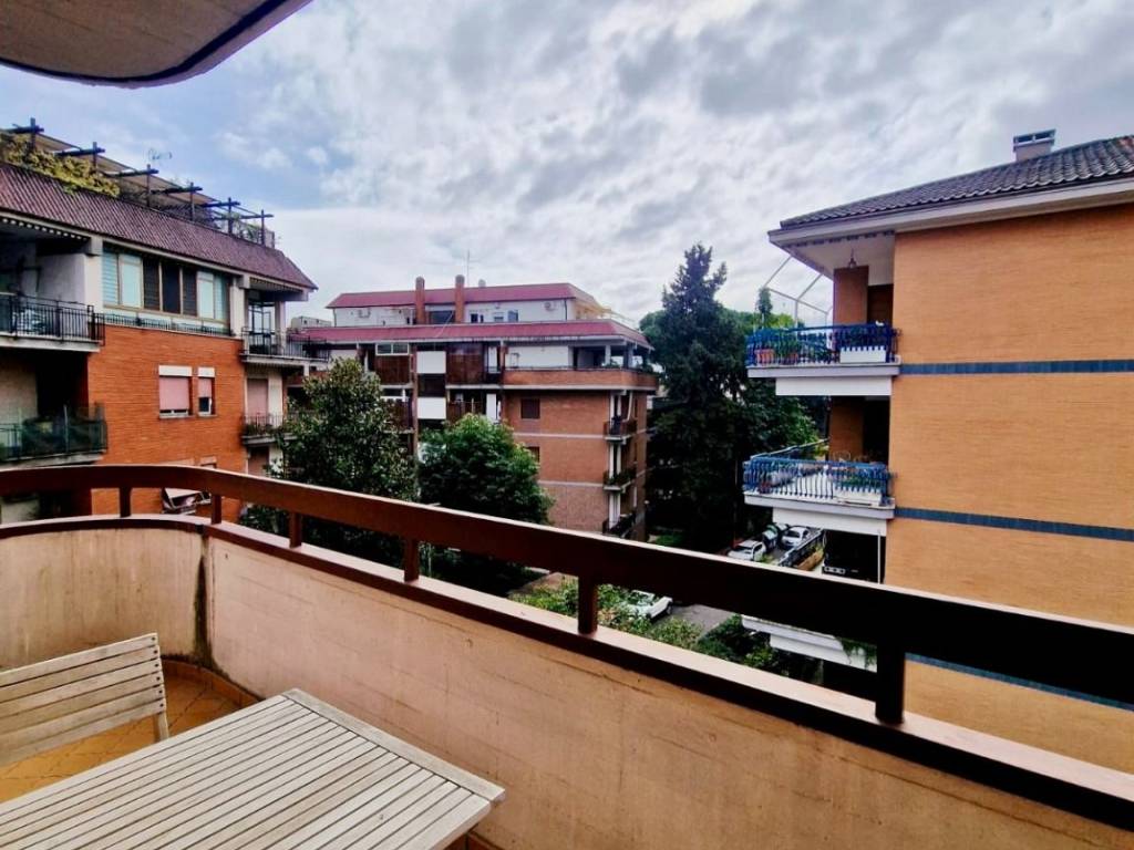 Appartamento a Roma in Via Claudio Achillini - Foto 5
