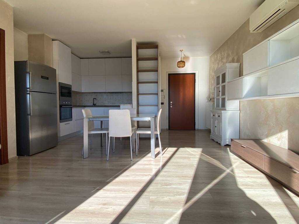 Appartamento a Gallarate in Via Stelvio - Foto 3