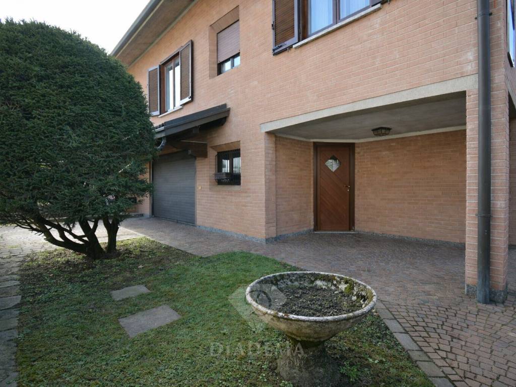 Villa a Vedano olona in vai Adua - Foto 4