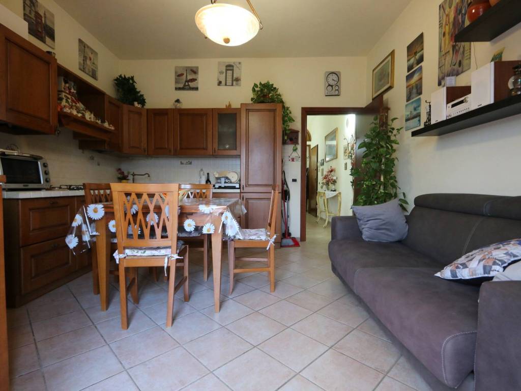 Appartamento a Vicopisano in Via Provinciale Vicarese - Foto 4