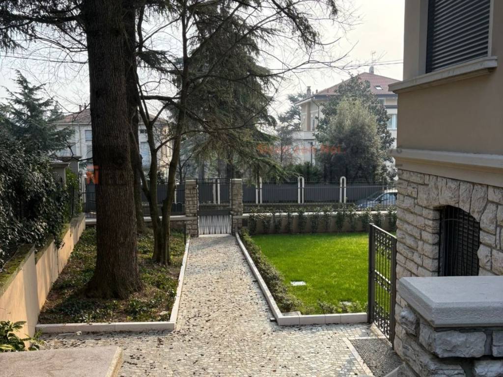 Attico / mansarda a Brescia in Via Giuseppe Ragazzoni - Foto 4