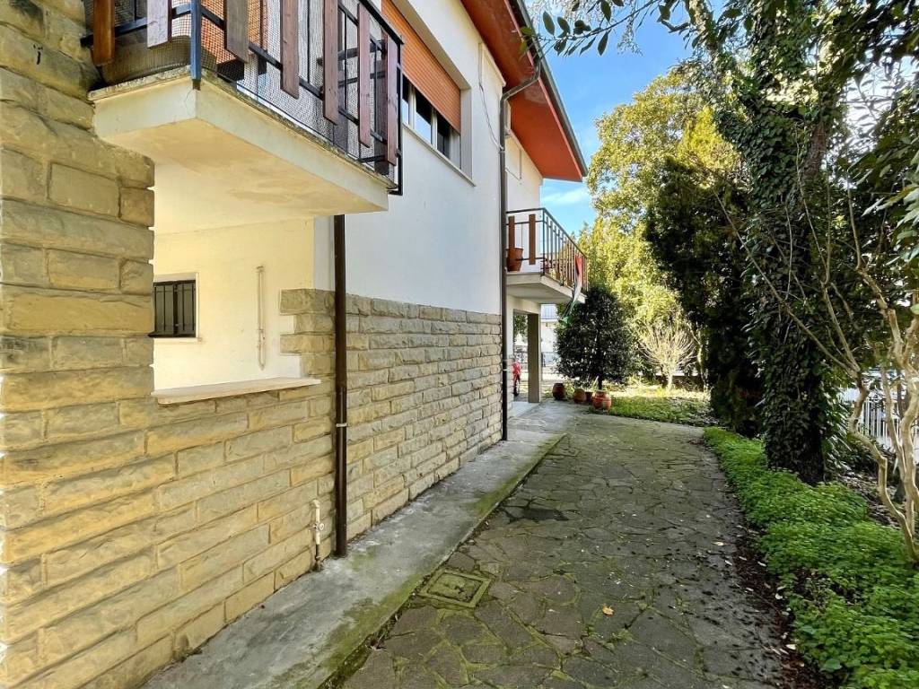 Villa a Medicina in Via Giuseppe Massarenti - Foto 2