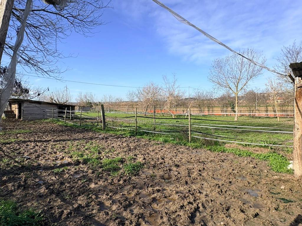 Terreno a Chiaravalle in Via San Bernardo - Foto 2