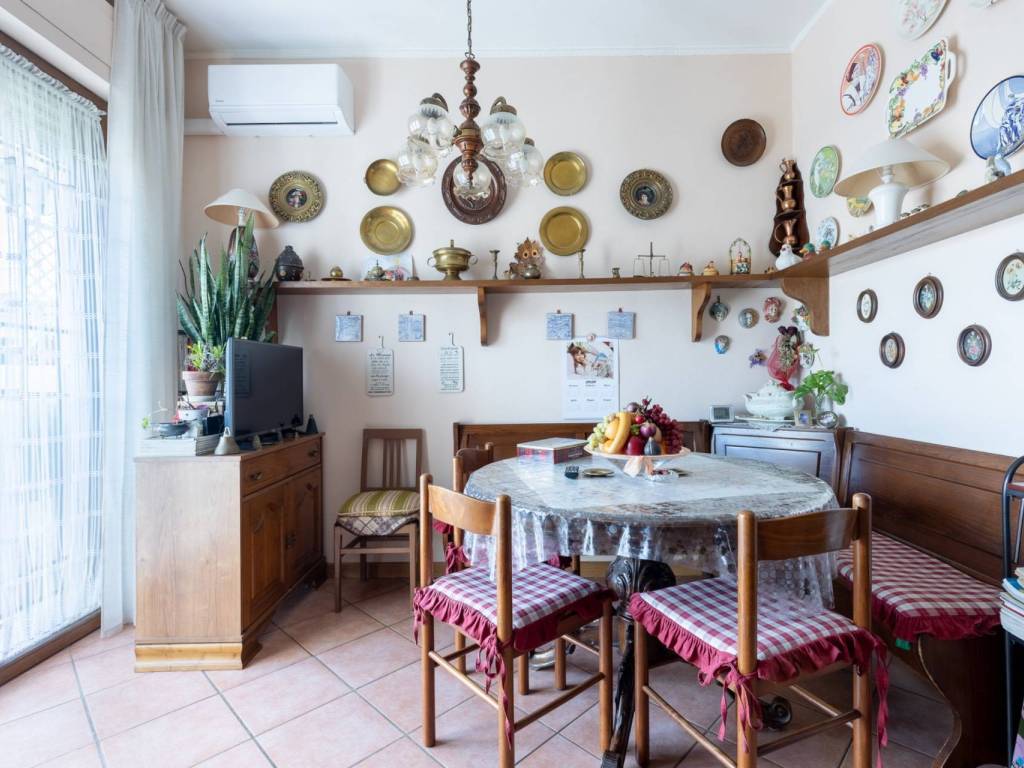 Appartamento a Lucca in Via degli alpini, 151 - Foto 5