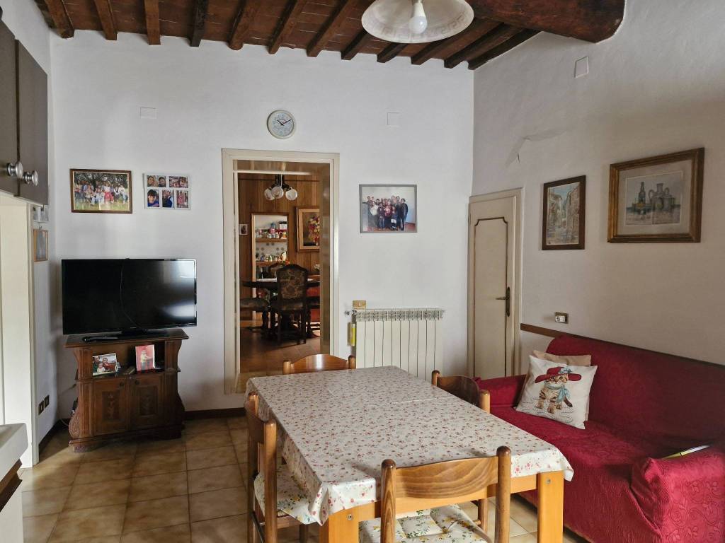 Appartamento a Suvereto in Via della Rocca - Foto 2