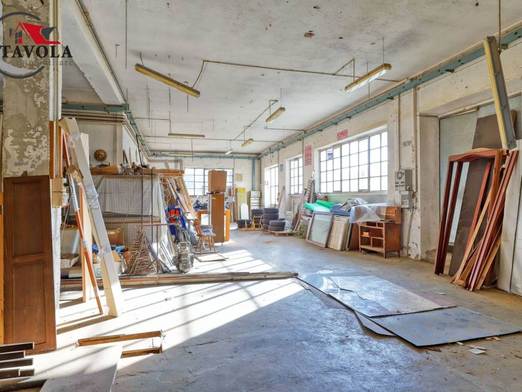 Palazzo / stabile a Arcisate in Via della Vittoria, 6 - Foto 3