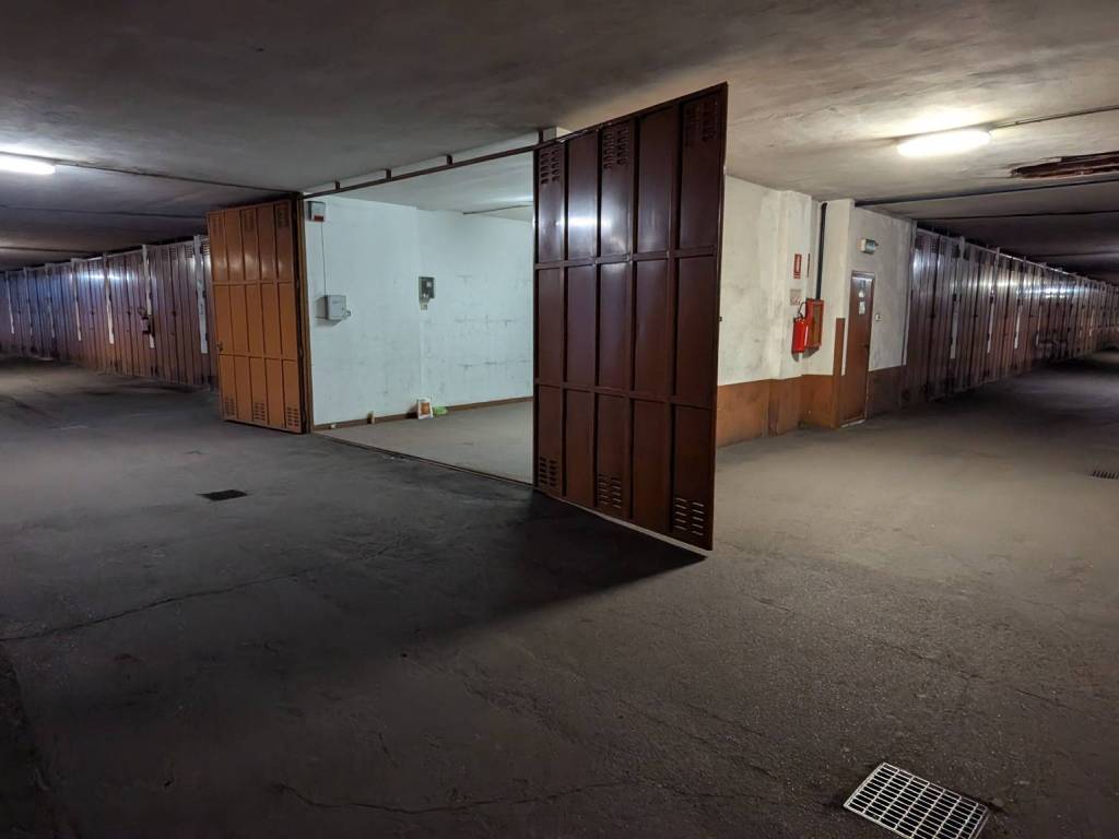 Box / garage a Torino in Via Monza, 4 - Foto 4