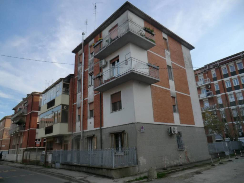 Appartamento a Ferrara in Via Gaetano Pesci - Foto 2