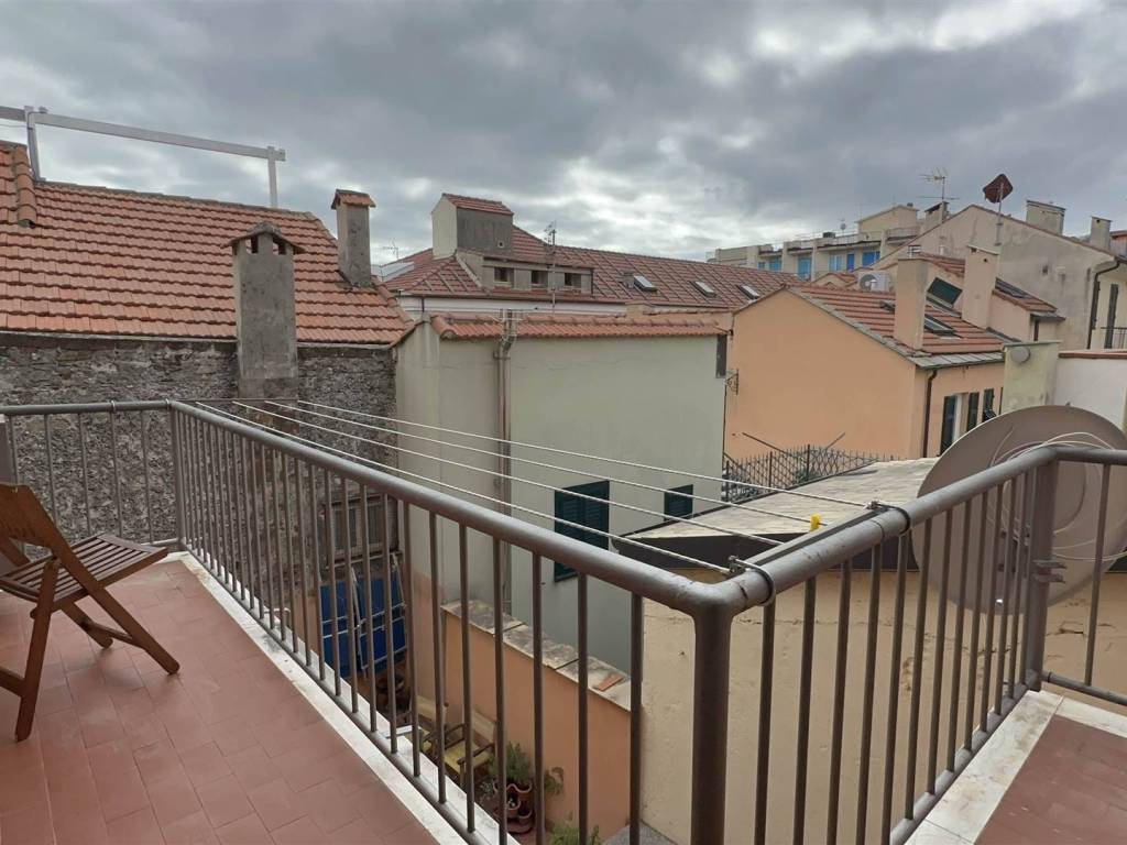 Appartamento a Spotorno in via garibaldi - Foto 3