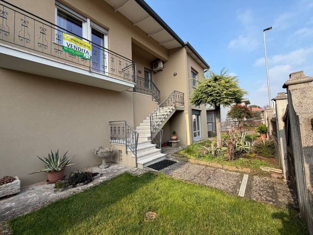 Villa a Cerea in Via Alessandro Volta, 6 - Foto 3