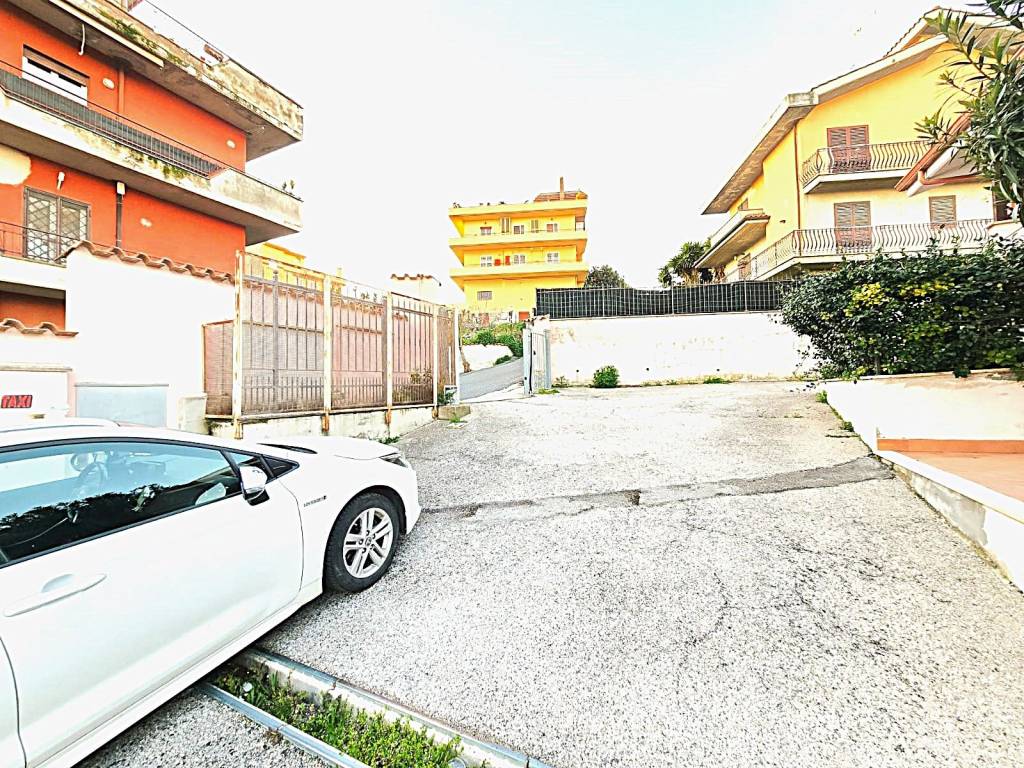 Villetta a schiera a Roma in Via Ildebrando della Giovanna, 157 - Foto 2