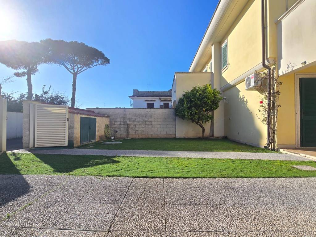 Villa a Anzio in Via dei Pinoli, 22 - Foto 2