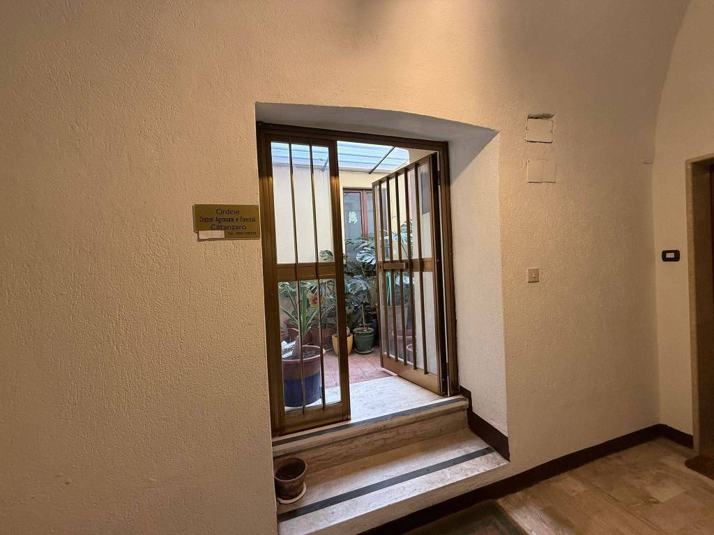 Appartamento a Catanzaro in Piazzetta della Libertà - Foto 5