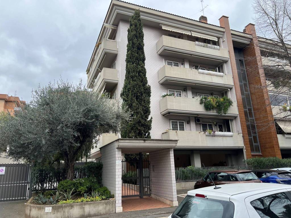 Appartamento a Roma in Via Pietro Bembo, 110 - Foto 4