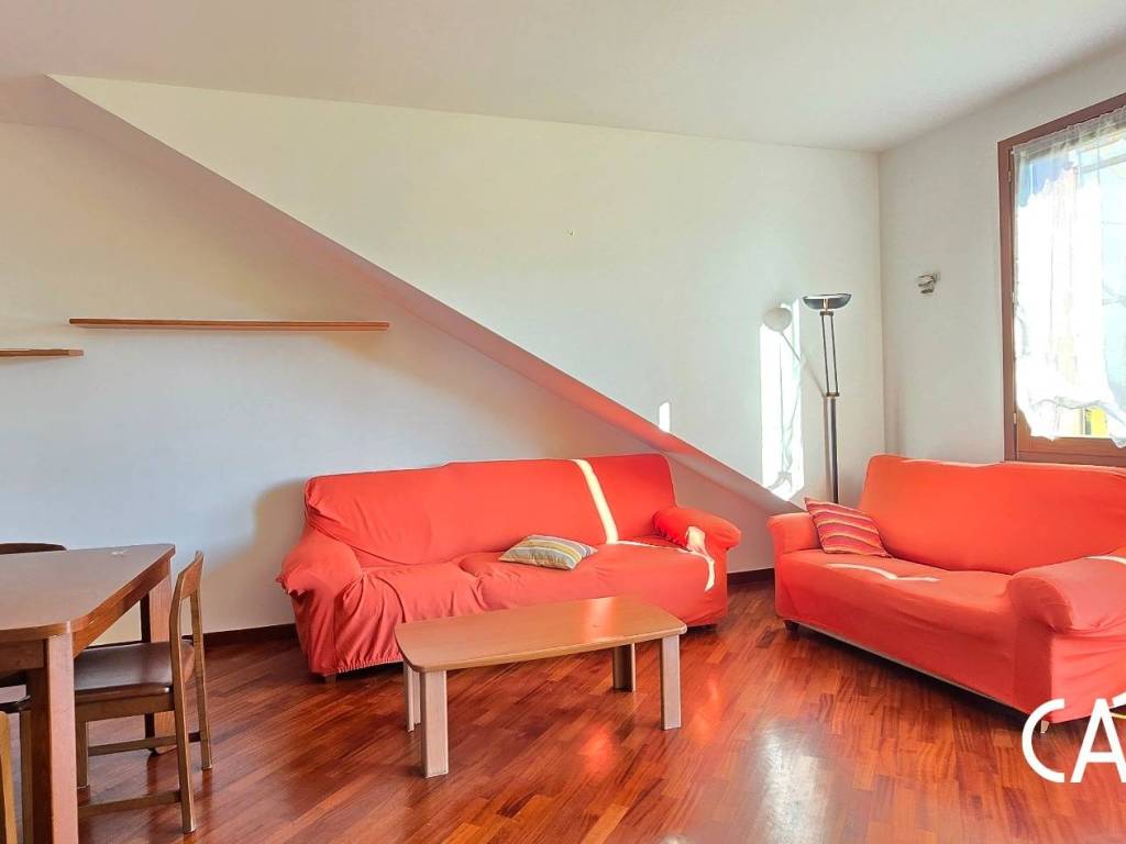 Appartamento a Angera in Via Giuseppe Mazzini - Foto 3