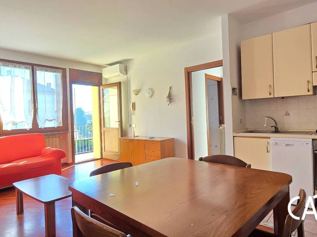 Appartamento a Angera in Via Giuseppe Mazzini - Foto 5