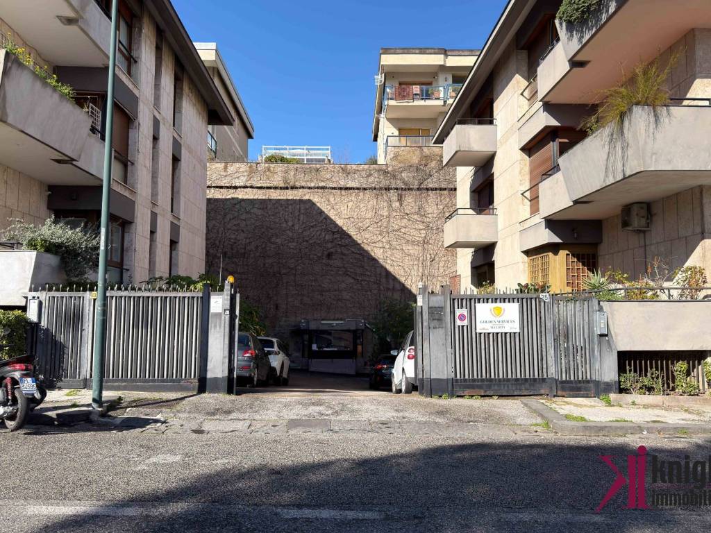 Appartamento a Napoli in Via Stazio, 13 - Foto 4