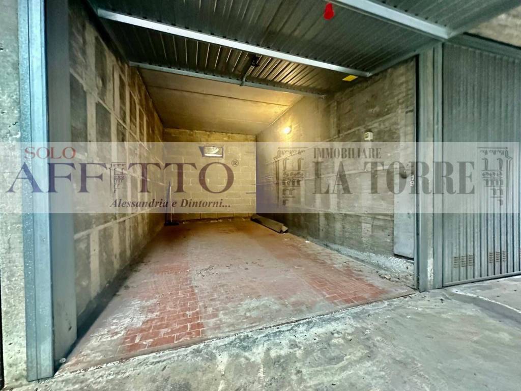 Box / garage a Alessandria in Piazza Giuseppe Garibaldi - Foto 4