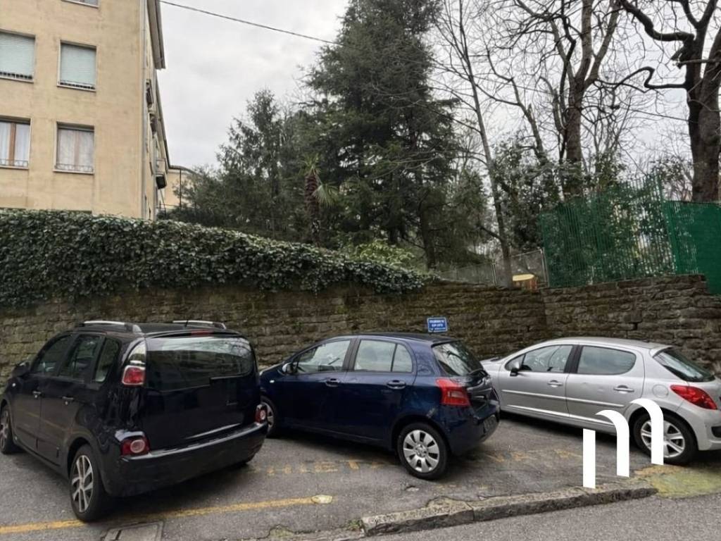 Box / garage a Trieste in Via Caio Valerio Catullo, 5 - Foto 2