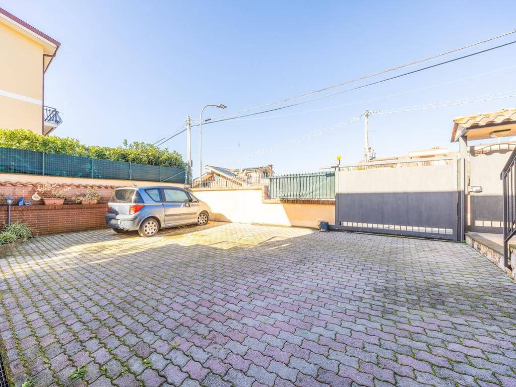 Villa a Guidonia montecelio in Via madonna della pace, 14 - Foto 4