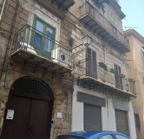 Appartamento a Palermo in Piazza Degli Aragonesi 38 - Foto 2