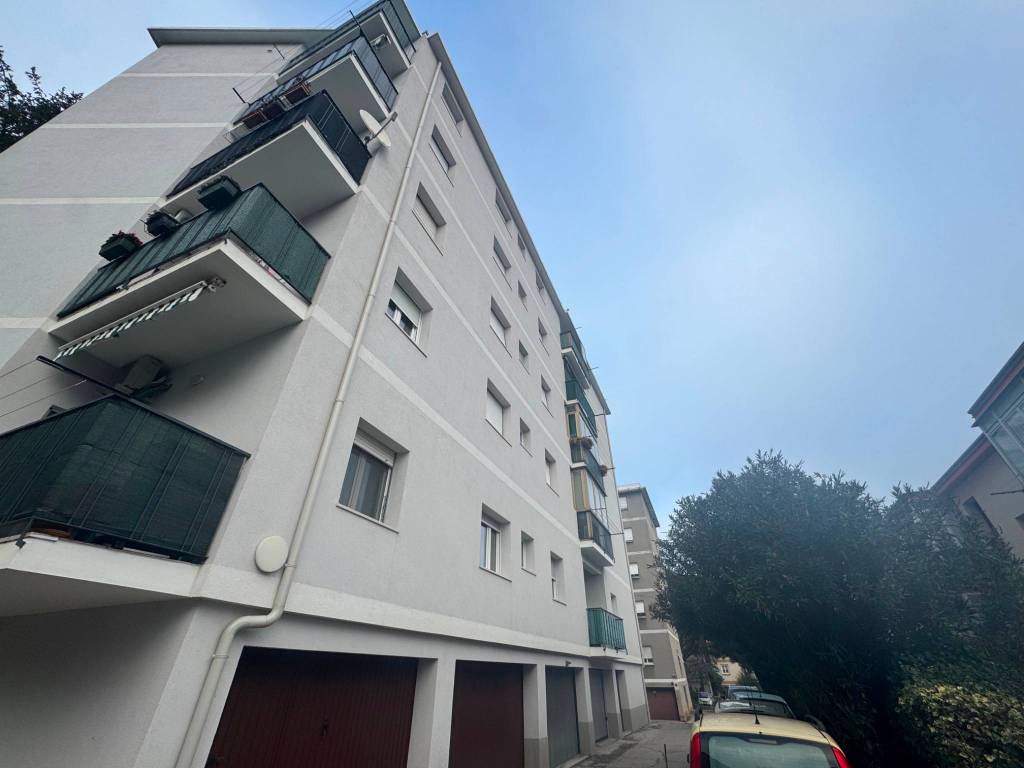 Appartamento a Trieste in Via Bernardo Benussi - Foto 2