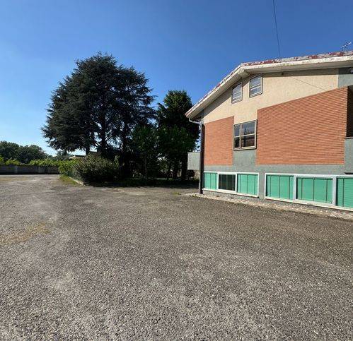 Villa a Tortona in Via Postumia - Foto 5