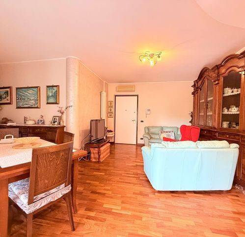 Appartamento a Tortona in Strada Comunale Viola - Foto 5