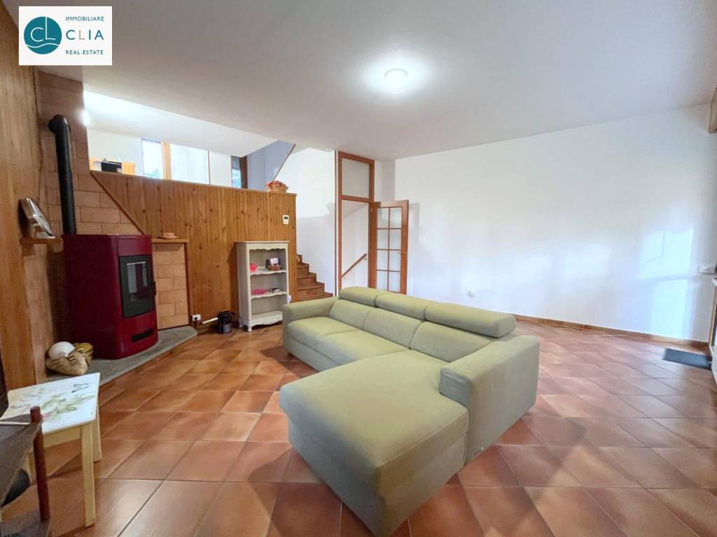 Villetta a schiera a Venegono superiore in Via Fratelli John e Robert Kennedy, 256 - Foto 4