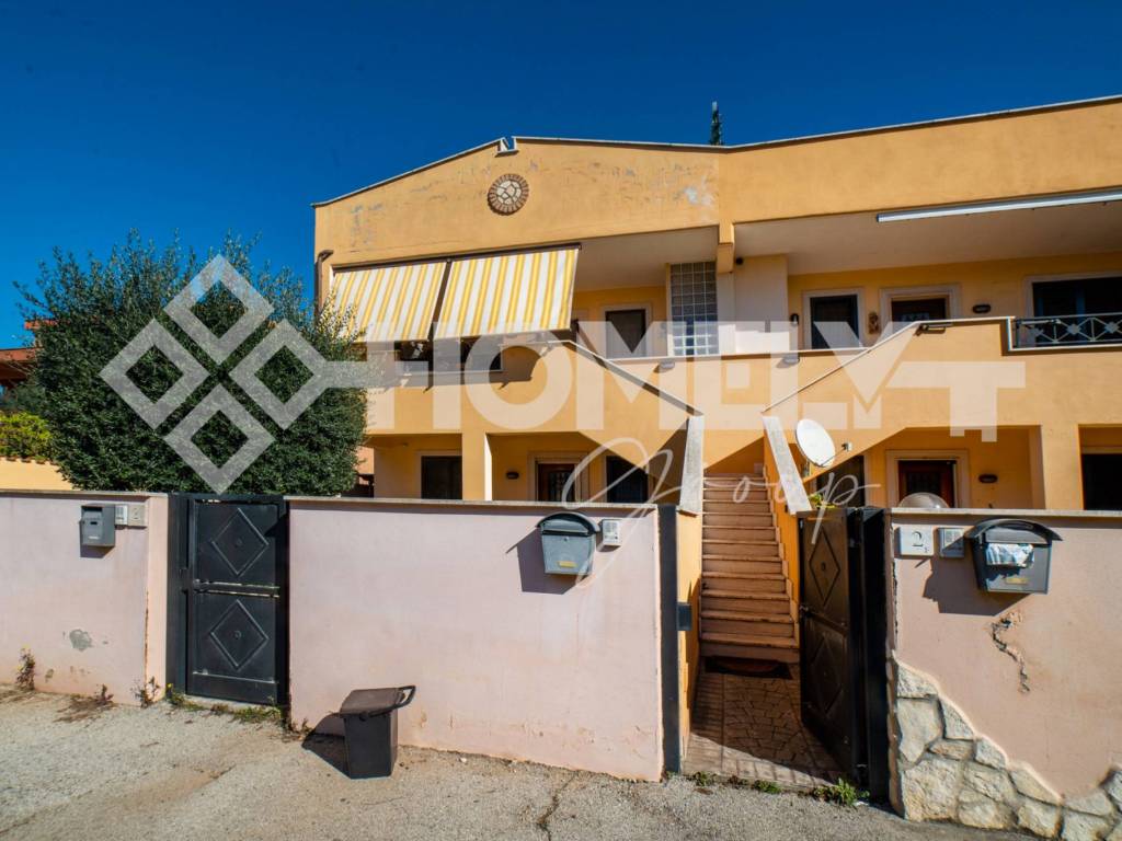 Appartamento a Pomezia in Via Torralba - Foto 4