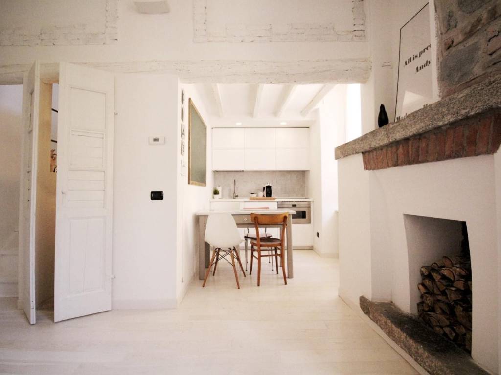 Appartamento a Como in Via Armando Diaz, 11 - Foto 2