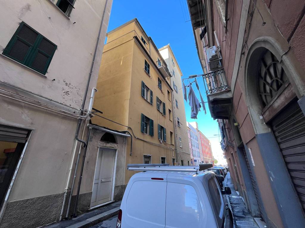 Appartamento a Genova in Via Bombrini, 4 - Foto 3