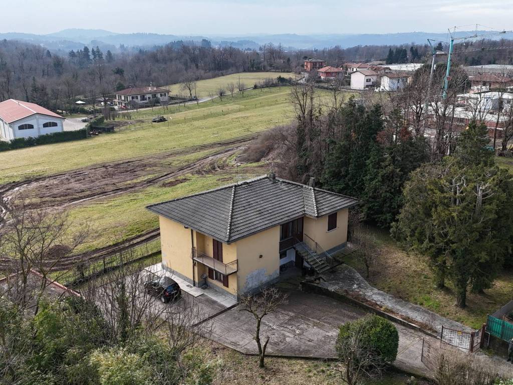 Villa a Saltrio in Via Gaetano Donizetti, 10 - Foto 3