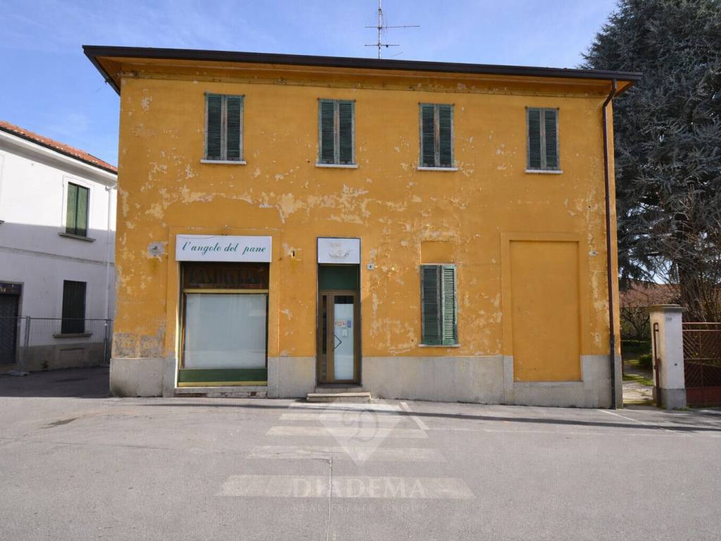 Immobile a Albizzate in VIA Camillo Benso Conte di Cavour, 8 - Foto 3