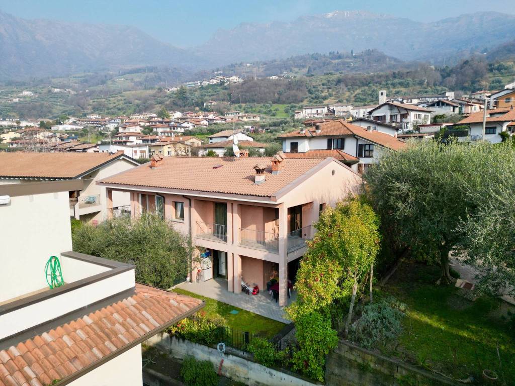 Appartamento a Sale marasino in Via Conche, 42 - Foto 3