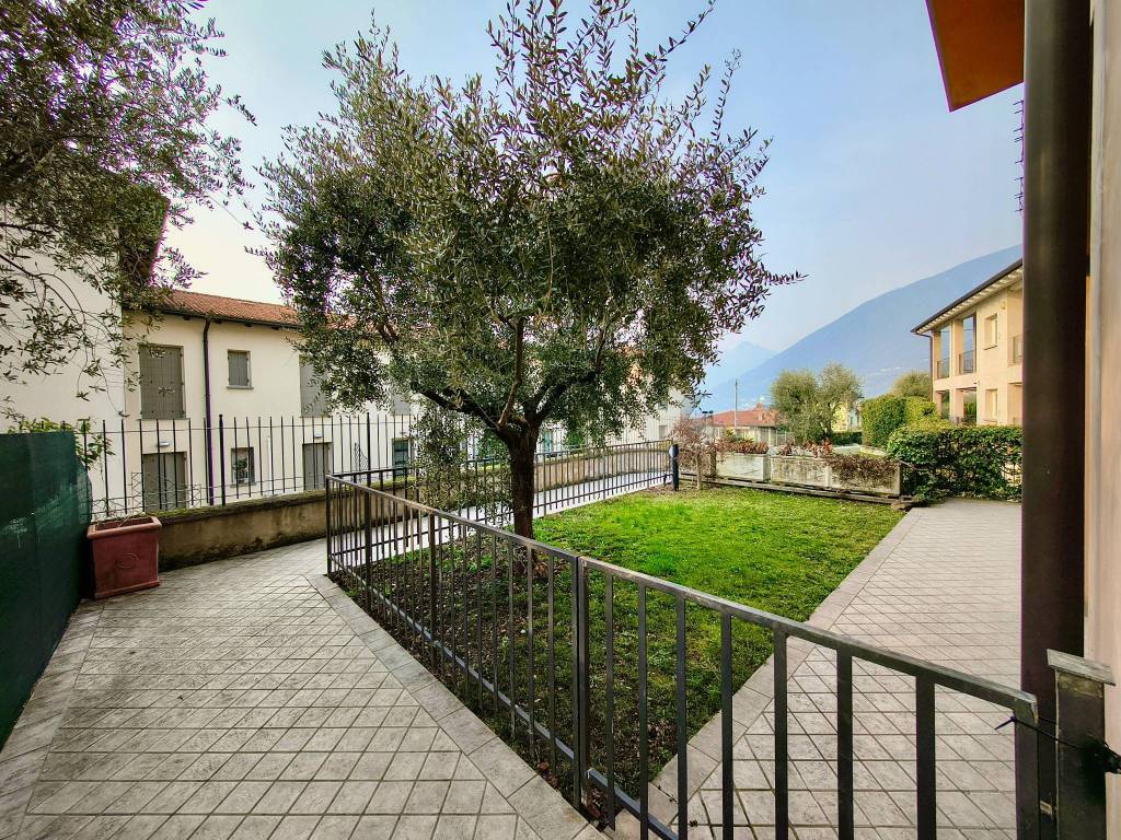 Appartamento a Sale marasino in Via Conche, 42 - Foto 4