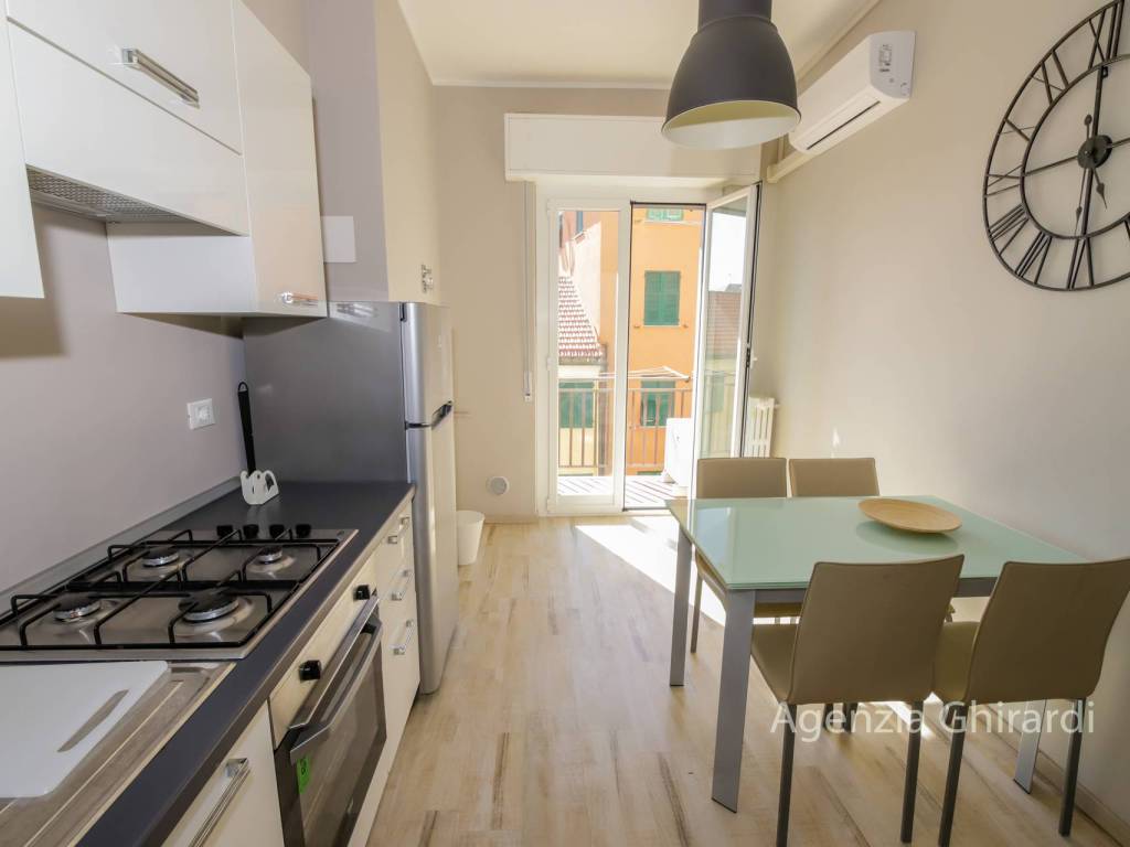 Appartamento a Genova in Via Alfredo d'Andrade, 34 - Foto 4