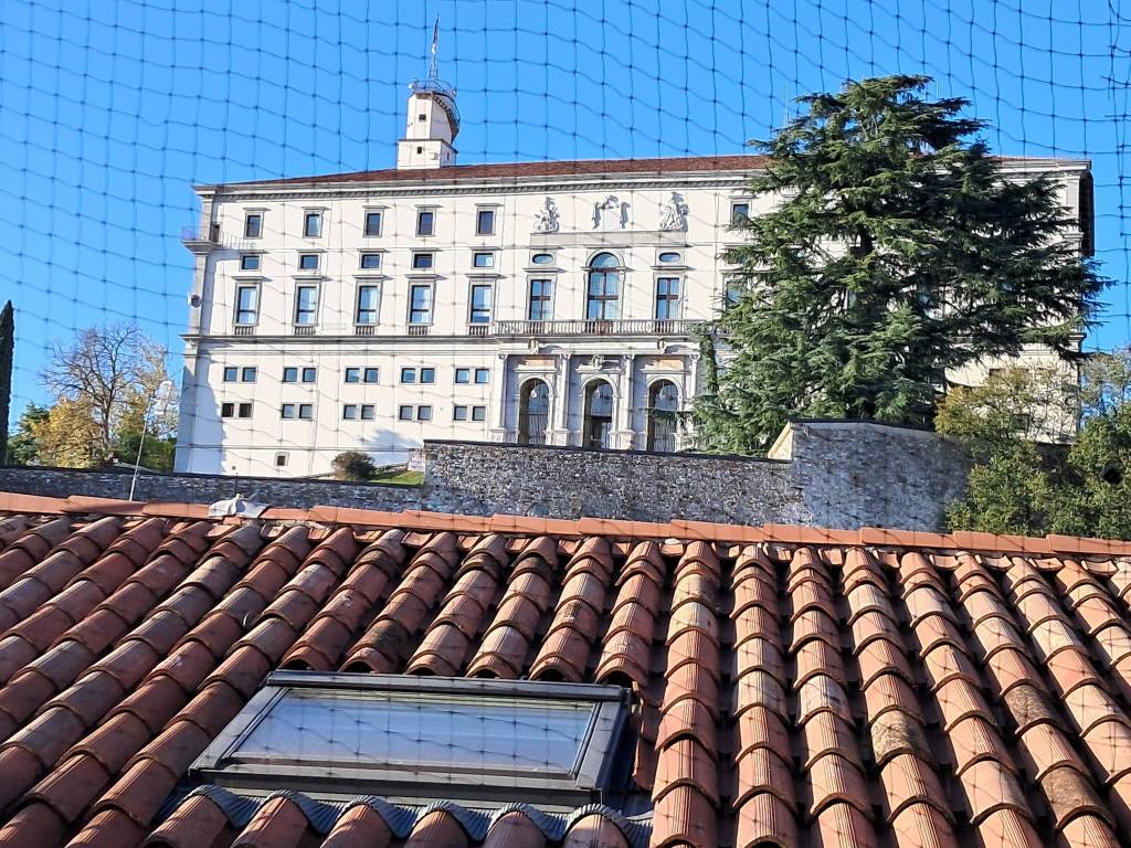 Attico / mansarda a Udine in Via della Prefettura, 3 - Foto 2