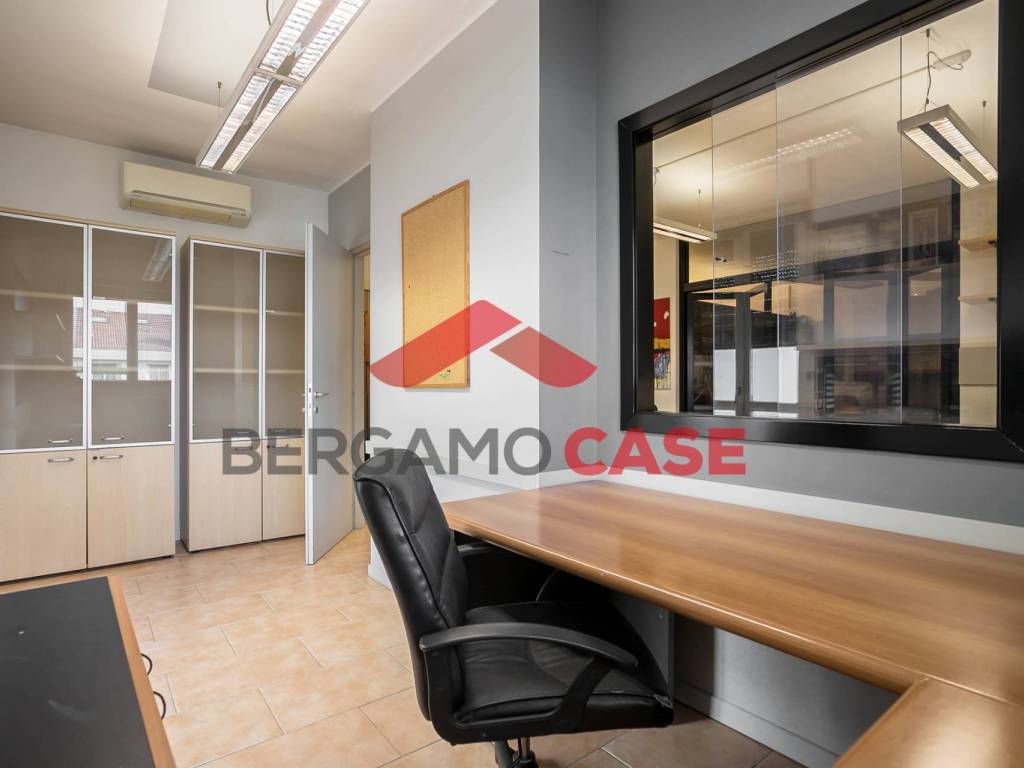 Loft / open space a Grassobbio in Piazza Aldo Moro, 24 - Foto 5