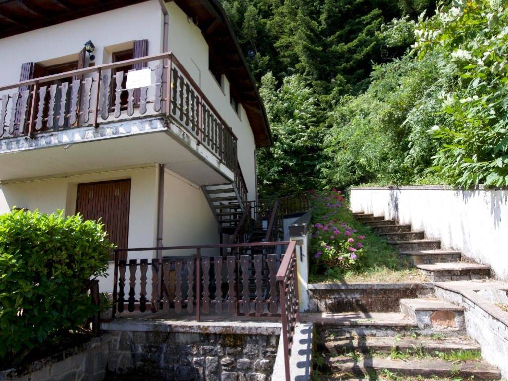 Appartamento a Lizzano in belvedere in Via Monte Grande, 10 - Foto 2