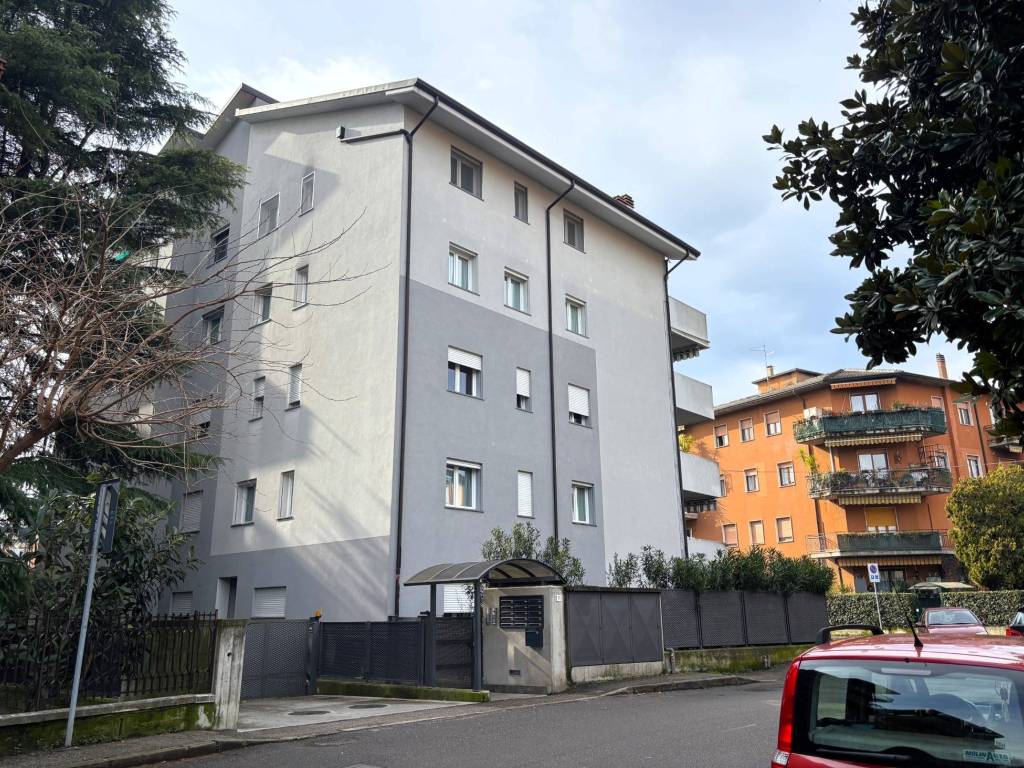 Appartamento a Verona in Via Selinunte, 11 - Foto 2