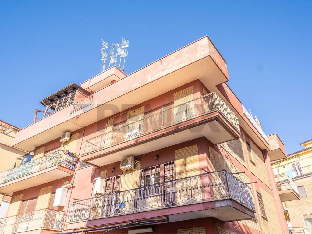 Appartamento a Roma in via dell'astore, 16 - Foto 3