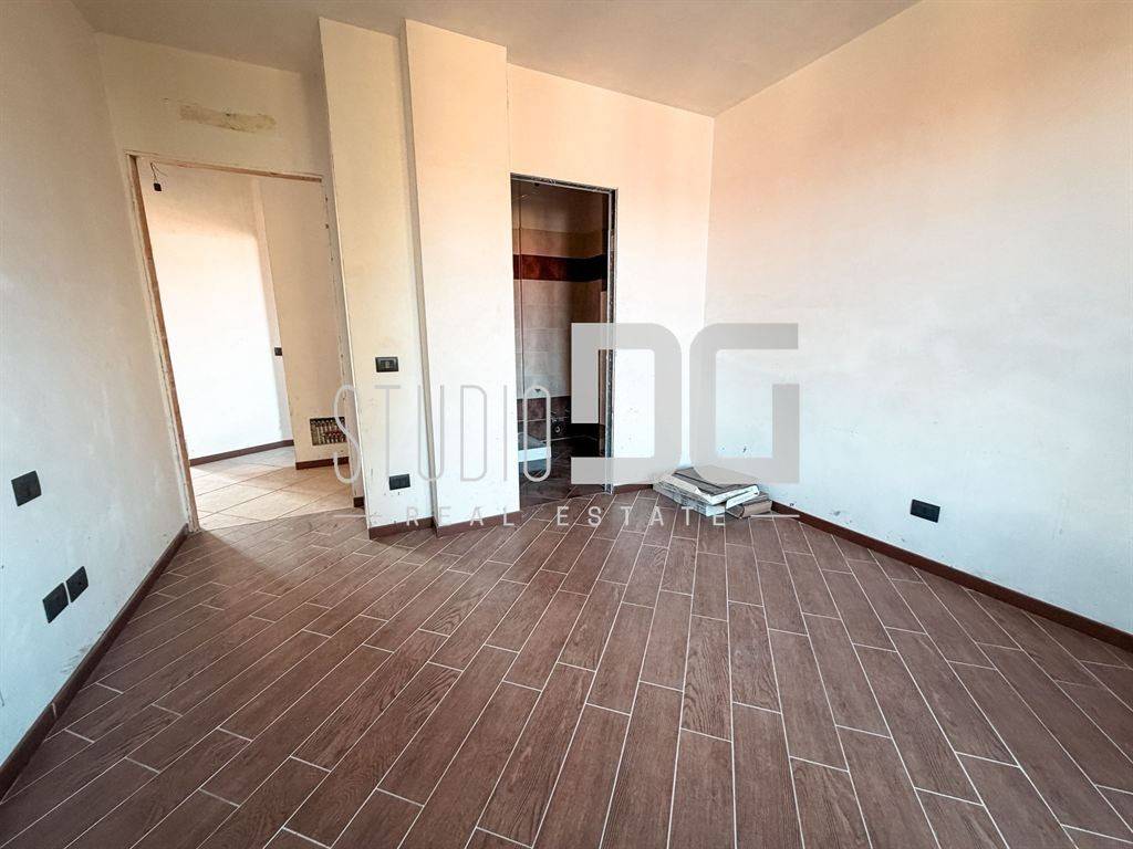Appartamento a Bovisio-masciago in via Roma - Foto 4