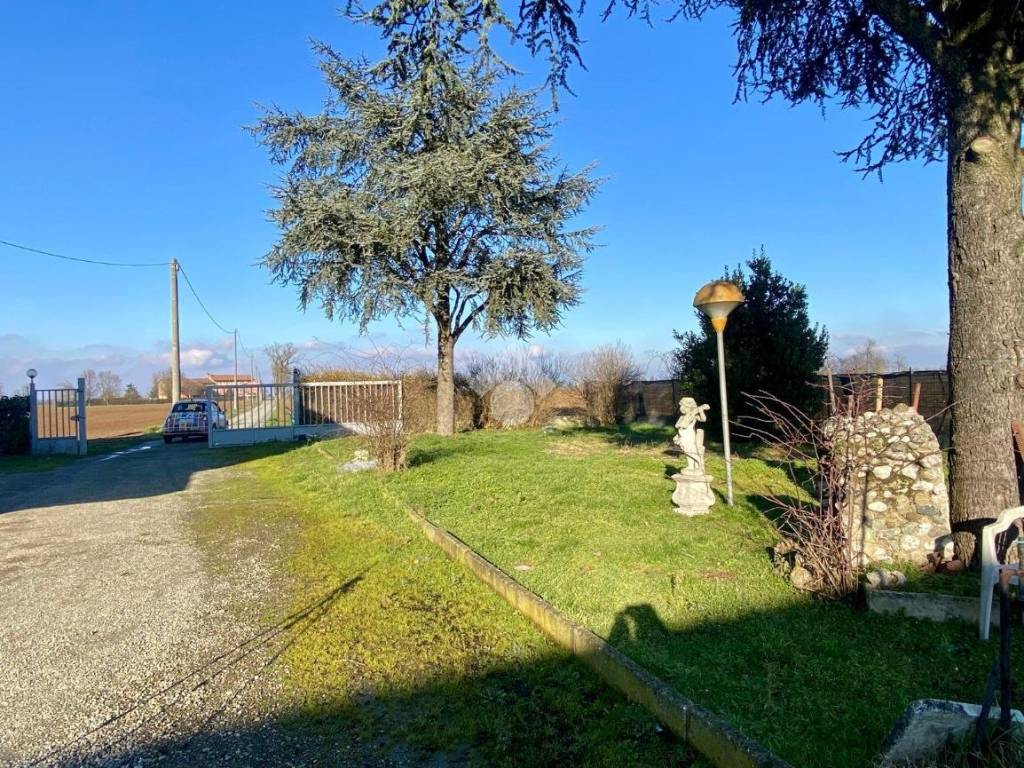 Casa indipendente a Alluvioni piovera in Via SP84, 13 - Foto 3